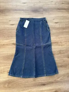 【新品未使用タグ付き】 ダークデニム フレアスカート Mサイズ
