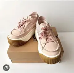 未使用UGG アグスニーカーEZ-Duzzit1167499（22.5）ベージュ - メルカリ