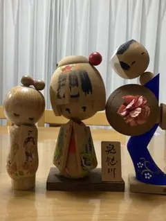 伝統的な木製こけし人形 3体セット