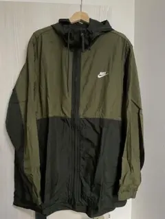 Nike ナイロンフード付きジャケット