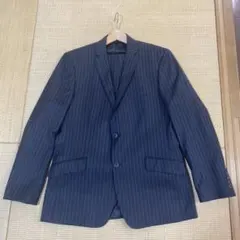 フレンチコネクションのストライプスーツ