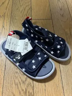 新品❗️ダブルB サンダル　１８㎝のサムネイル