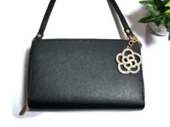 お財布ポシェット　カメリア ブラック 黒　キラキラ　トリプルファスナー