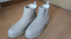 ベージュ サイドゴアブーツ スエード
