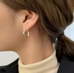 ピアス フープ ミニ ワンタッチ式 シルバー925 シンプル リングのサムネイル