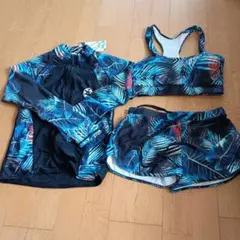 【新品】スポーツ用水着3点セット（青・黒・赤葉柄）