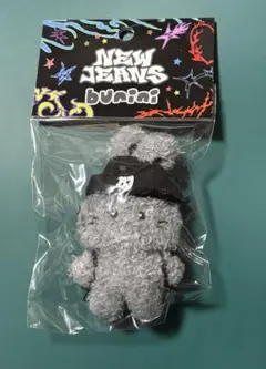 2025年最新】NewJeans ぬいぐるみの人気アイテム - メルカリ