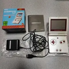 ゲームボーイアドバンス SP ファミコンカラー　本体