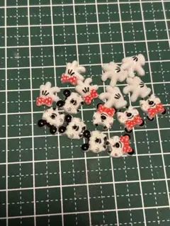 【再入荷】ミッキー ミニー ネイルパーツ 15個　夜光