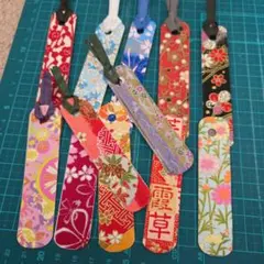 ⑬友禅千代紙＆民芸友禅染紙の切れ端　マイクロミニしおり（ハンドメイド)　12枚