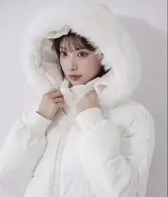 【 フード取り外し可能２ＷＡＹ 】フェイクファーフードショートダウンジャケット