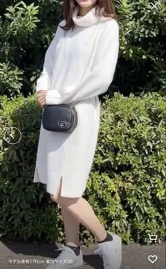 ラコステ　ミドルゲージタートルネックニットドレス　オフホワイト