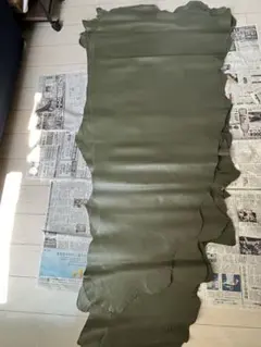 35)本革　８枚　一枚革　大判　約170×65センチ グリーン系？　計888デシ