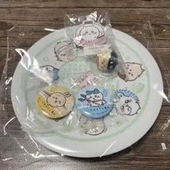 ちいかわ くら寿司 全員集合 お皿 缶バッジ フィギアマスコット等