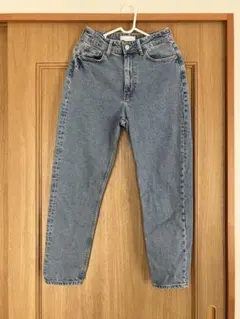 【美品】H&M エイチアンドエム　ストレートデニム ライトブルー