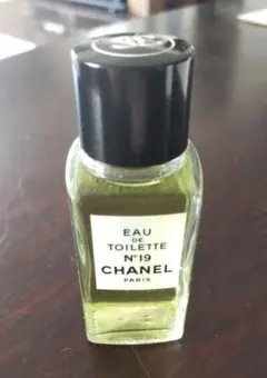 CHANEL Eau Toilette No.19 19ml