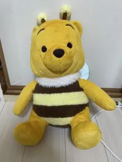 ディズニー くまのプーさん BIG ぬいぐるみ ミツバチ プーさん レトロ 8月3日は「はちみつの日」！ ミツバチをモチーフにしたプーさん