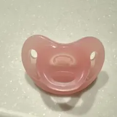 おしゃぶり　オールシリコン　nuk
