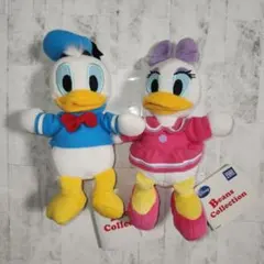 Disney ドナルド デイジー ぬいぐるみ バッジ 2点セット - メルカリ