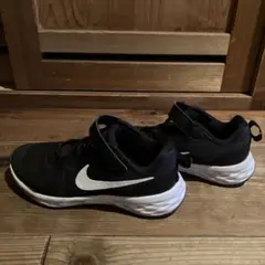 NIKEスニーカー　21.5センチ