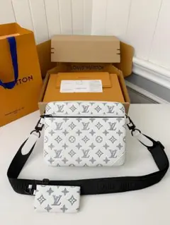 Louis Vuitton モノグラムショルダーバッグ