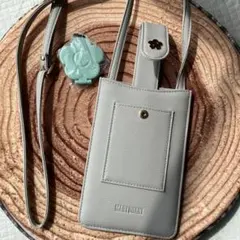 【未使用品】MARY QUANT スマホショルダーバッグ グレー