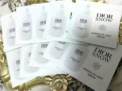 新品未使用　Dior Snow エッセンスオブライトセラム 10パックのサムネイル