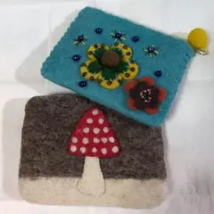 羊毛フェルト ポーチ 花とキノコ