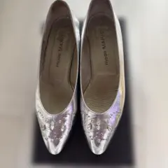 made MARIE シルバー ビジュー パンプスのサムネイル