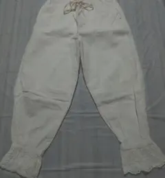 サマンサモスモス　裾スカラップパンツ