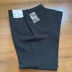 UNIQLO 感動スリムパンツ M ブラック【新品】