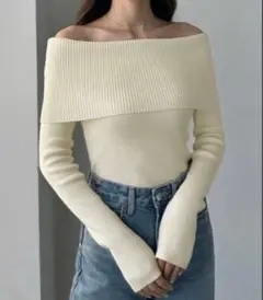 louere ワイドオフショル長袖ニットトップス アイボリー　M