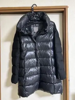 DUVETICA ブラック ダウンジャケット 42