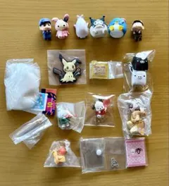 サンリオ　クレヨンしんちゃん　その他ガチャまとめ売り