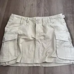 brandy melvilleベージュ カーゴミニスカートのサムネイル