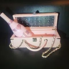 Item thumbnail for item 8fda9c13-7170-4b27-84ba-504d7060a7dd