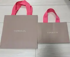 Item thumbnail for item 2c62683c-32d7-4230-b6b1-d57e417a1c99