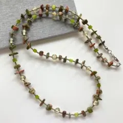 64cm　グリーン茶　ガラス　天然石さざれ　ハンドメイド　ビーズネックレス