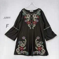 JUNYI チュニック 花柄 刺繍 七分袖 フレア 黒 エスニック クルミボタン