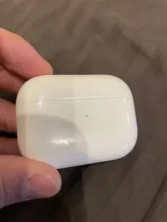 Apple AirPods pro 第1世代　本体と右耳のみ