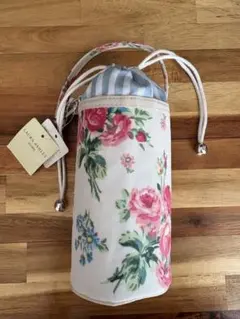 LAURA ASHLEY フラワープリント　ペットボトルケースのサムネイル