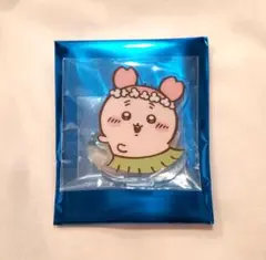 映画ちいかわ　海辺でダンスなアクリルスタンド　古本屋　かにちゃん