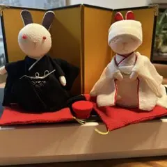 うさぎの雛人形 伝統的和服のサムネイル