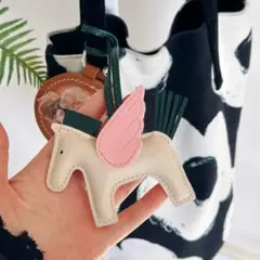 干支モチーフ 馬チャーム 金運アップ お守り キーホルダー