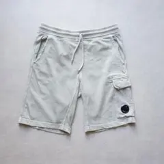 C.P. Company レンズ付き スウェット ハーフパンツ グレー Mのサムネイル