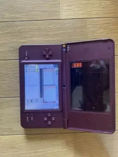 ニンテンドーDSi LLワインレッド 本体　ジャンク