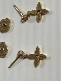 2026年最新】ルイヴィトン ピアス k18の人気アイテム - メルカリ