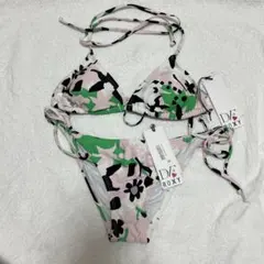 ⭐︎最終値下！ROXY DVFコラボ水着　フローラルデザイン トライアングルビキニ