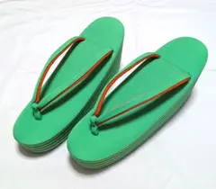 Item thumbnail for item 9341cfcf-1ff2-42ca-8036-0bfb6bcee113