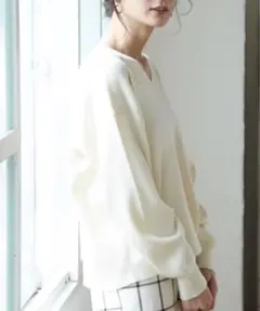 ロペピクニック マシュマロタッチVネックプルオーバー　キナリ